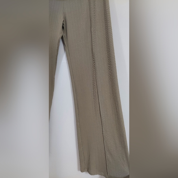B3 Oak and Fort pants size medium - Picture 5 of 9